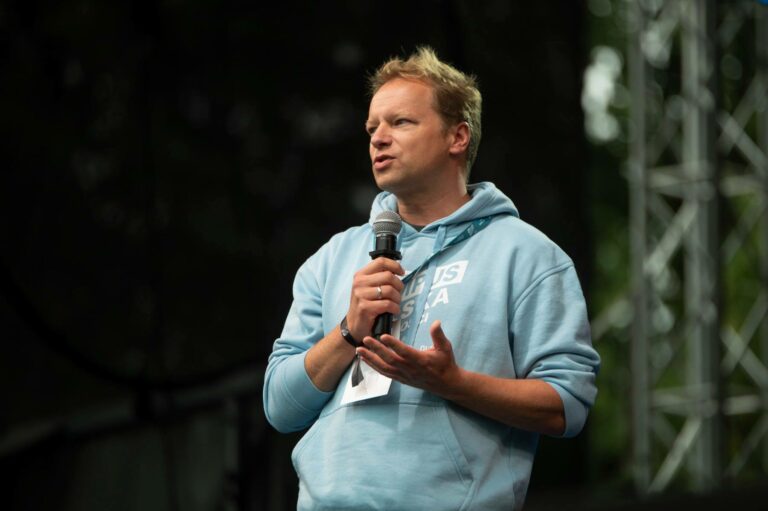 Maciej Stuhr na Campusie. Ktoś inny jedna wzbudził sensację. Ludzie nie zmieścili się w namiocie