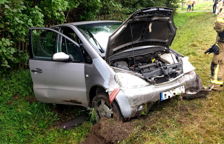 47-letnia kierująca wjechała w tył auta na przeciwnym pasie ruchu