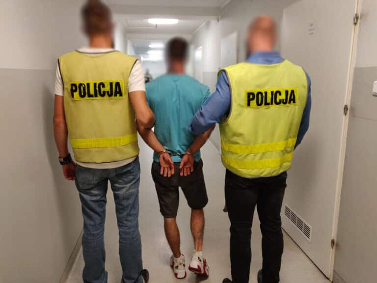 21-latek chciał &bdquo;zasypać&rdquo; Olsztyn nowym narkotykiem, kt&oacute;ry niedawno pojawił się w Polsce