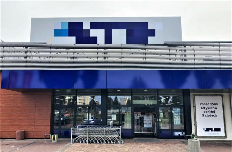Zagraniczna firma otwiera pierwsze sklepy na Mazurach. To sieć tanich dyskontów