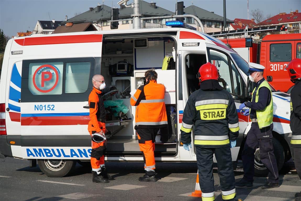 Protest Ratowników Medycznych zaostrza się. W Olsztynie stawiają żądania, dyrekcja milczy protest Wiadomości, Olsztyn, zPAP