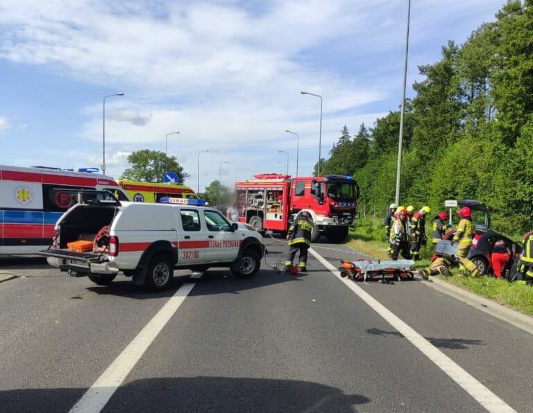 73-latek wymusił pierwszeństwo. Wypadek na DK-51