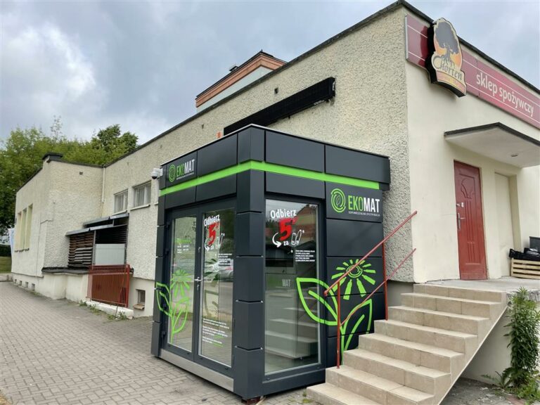Ekomat w Olsztynie. Wrzuć zużyte puszki i butelki. Otrzymasz za to pieniądze