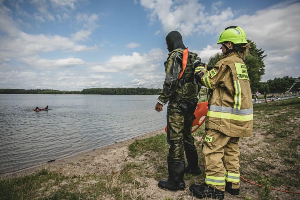 Terytorialsi szkolili się z zakresu działań ratunkowych na wodzie jezioro Wiadomości, Olsztyn
