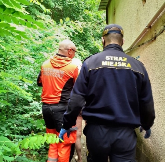 W Olsztynie znaleziono rannego nagiego mężczyznę Olsztyn, Wiadomości, zShowcase