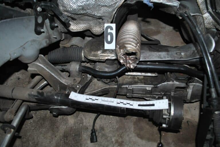 Zatrzymano braci, kt&oacute;rzy kradli katalizatory. Usłyszeli zarzuty