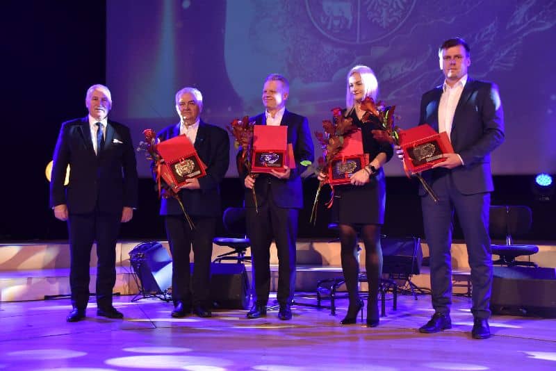 Wyjątkowe osoby z Warmii i Mazur zostały nagrodzone Gustaw Marek Brzezin Wiadomości, Olsztyn