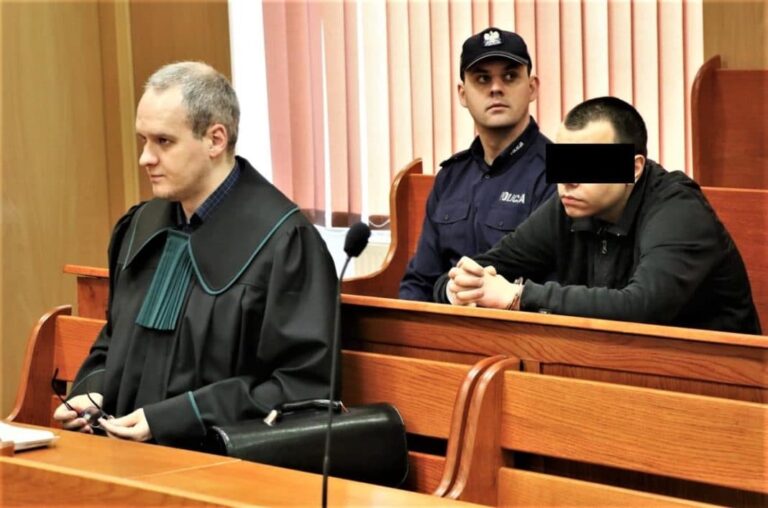 Strzelił w głowę przypadkowej osobie. Po wyjściu na wolność znowu może zabić. Czy sąd go wypuści?