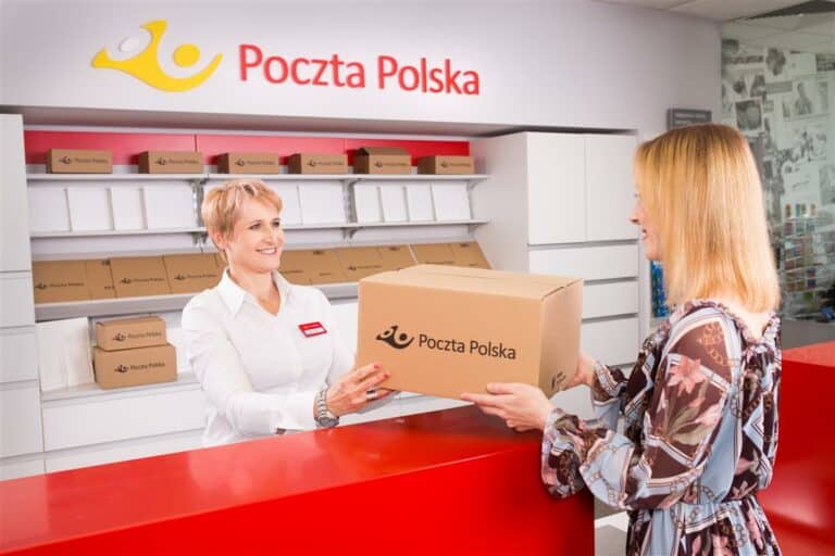 Poczta Polska chce zatrudnić prawie 500 kurierów i pracowników sortowni