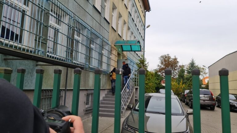 Sąd rozpoznaje sprawę aresztu uczestnika szarpaniny na DK 16. Zgłosił się świadek