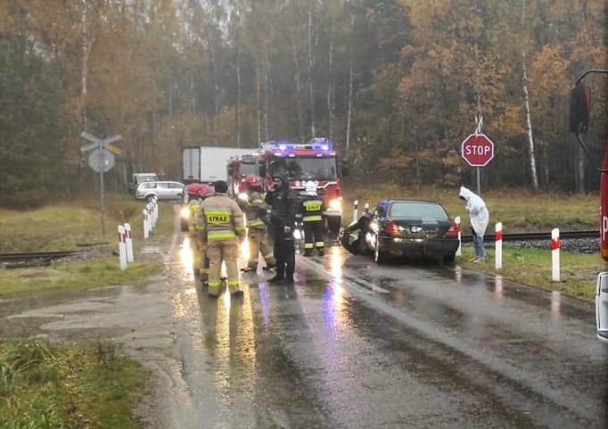 Kobieta jadąca z 2-letnim dzieckiem wjechała pod pociąg wypadek Olsztyn, Wiadomości