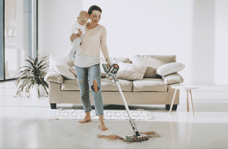 Cichy i niezwykle skuteczny odkurzacz kijowy Redroad V17. Rewolucja pośród sprzętu AGD