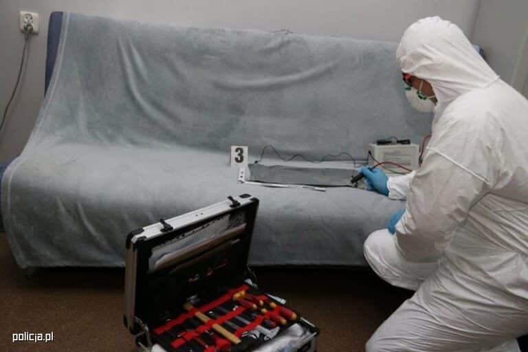 Martwa kobieta znaleziona w domu. Zatrzymano mężczyznę