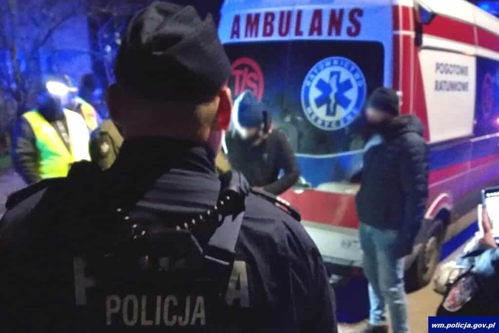 Zarzuty i wniosek o areszt dla kurierów, przewożących migrantów w karetce Olecko, Wiadomości