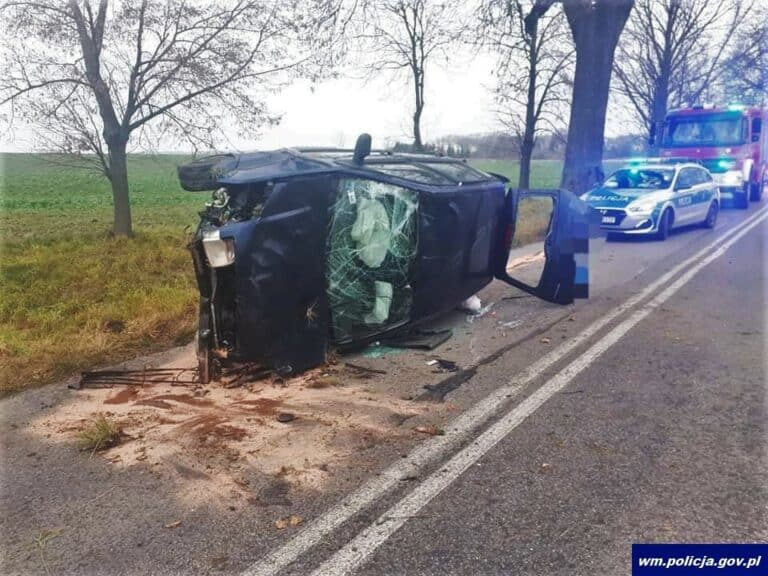 Dachował, bo stracił panowanie nad pojazdem