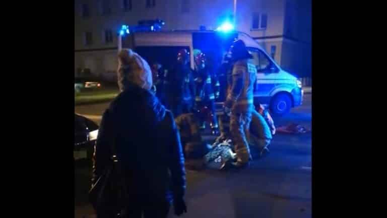 Potrącenie na ul. Dworcowej. Kobieta w ciężkim stanie trafiła do szpitala