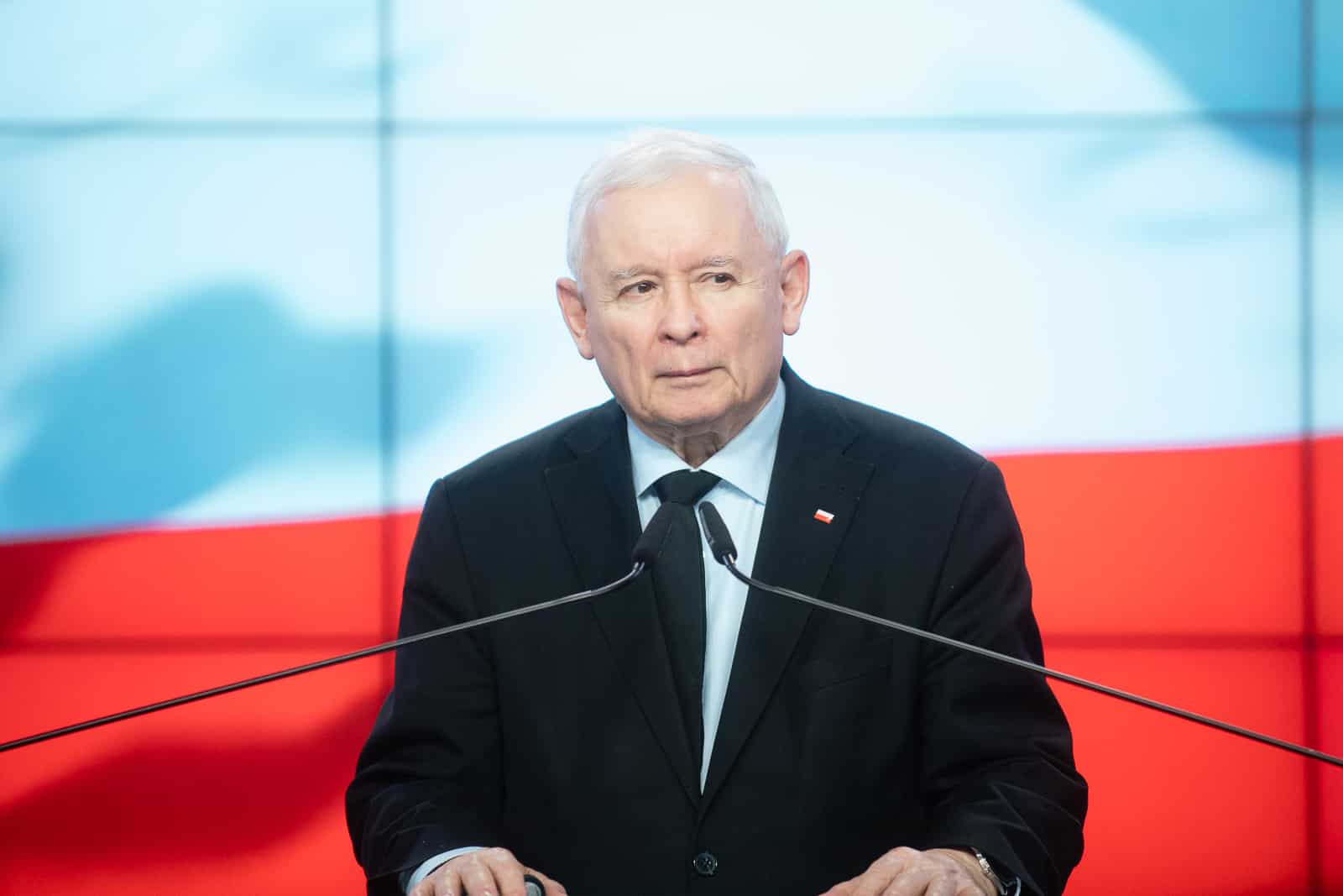 Jarosław Kaczyński zniknął. Zapadł na tajemniczą chorobę polityka Lidzbark Warmiński, Wiadomości, zShowcase