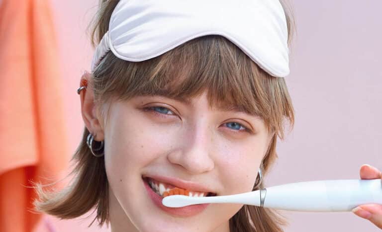 Szczoteczka soniczna, czy rotacyjna? Która jest lepsza? Co wybrać?