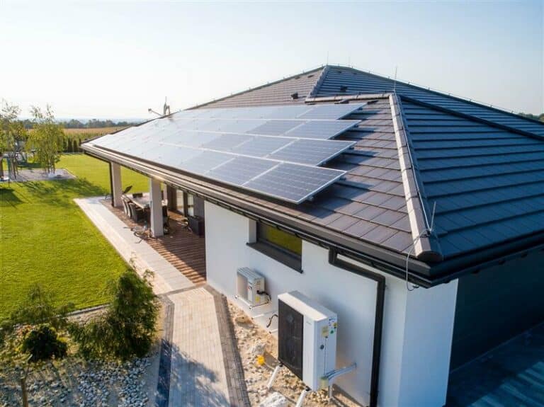 Ciepła woda w domu? Tylko z pompą ciepła!