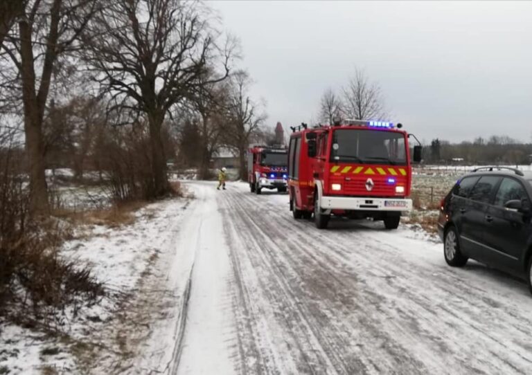 Warmińsko-mazurskie. Z powodu marznącej mżawki miejscami ślisko na drogach