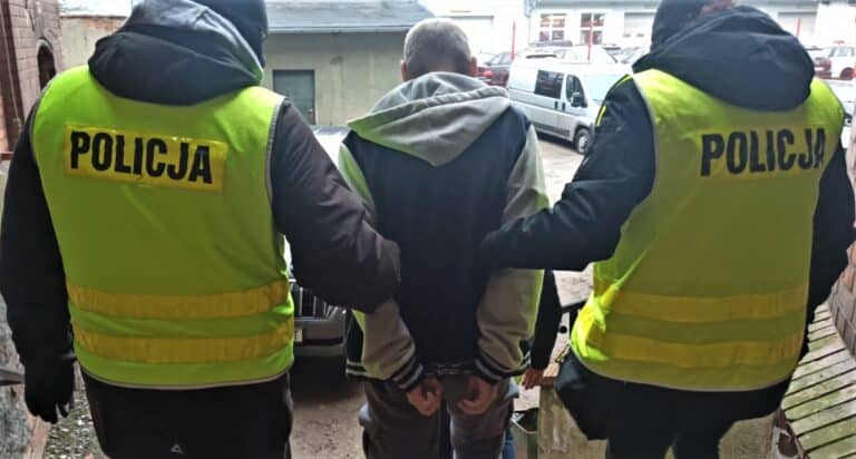 Zbrodnia w centrum Olsztyna. Zabił przyjaciela, a potem posprzątał jego mieszkanie