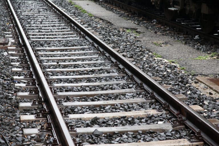 Wstrzymany ruch pociąg&oacute;w na linii Malbork &ndash; Elbląg &ndash; Braniewo