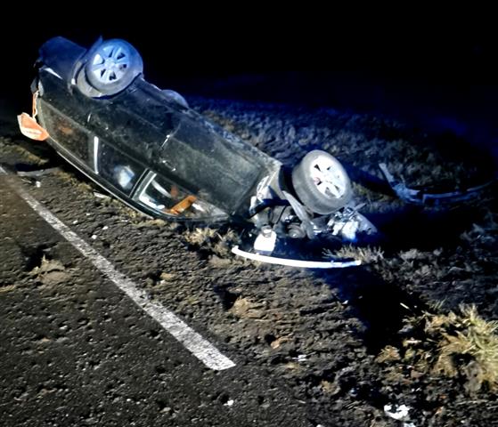 Subaru doszczętnie zniszczone po próbie uniknięcia zderzenia z sarną wypadek Olsztyn, Wiadomości, zShowcase