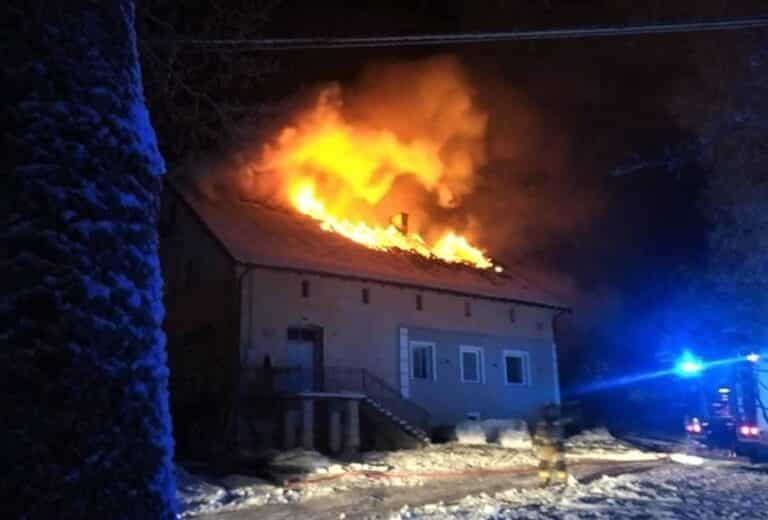 Dwie rodziny straciły dach nad głową