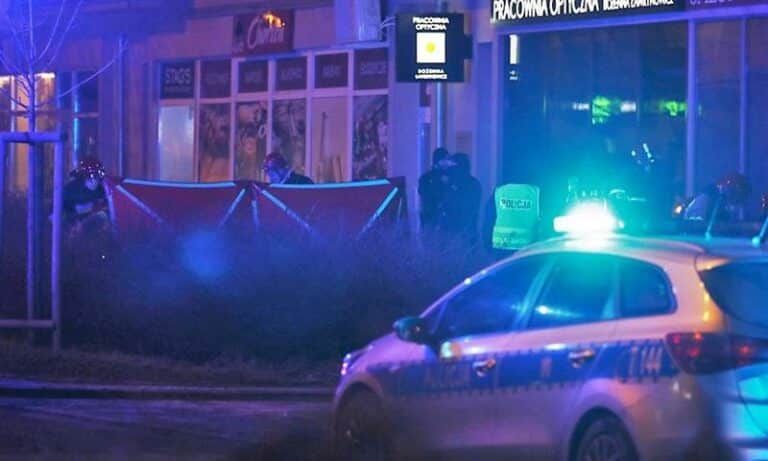 Chłopak skoczył z bloku na ul. Limanowskiego