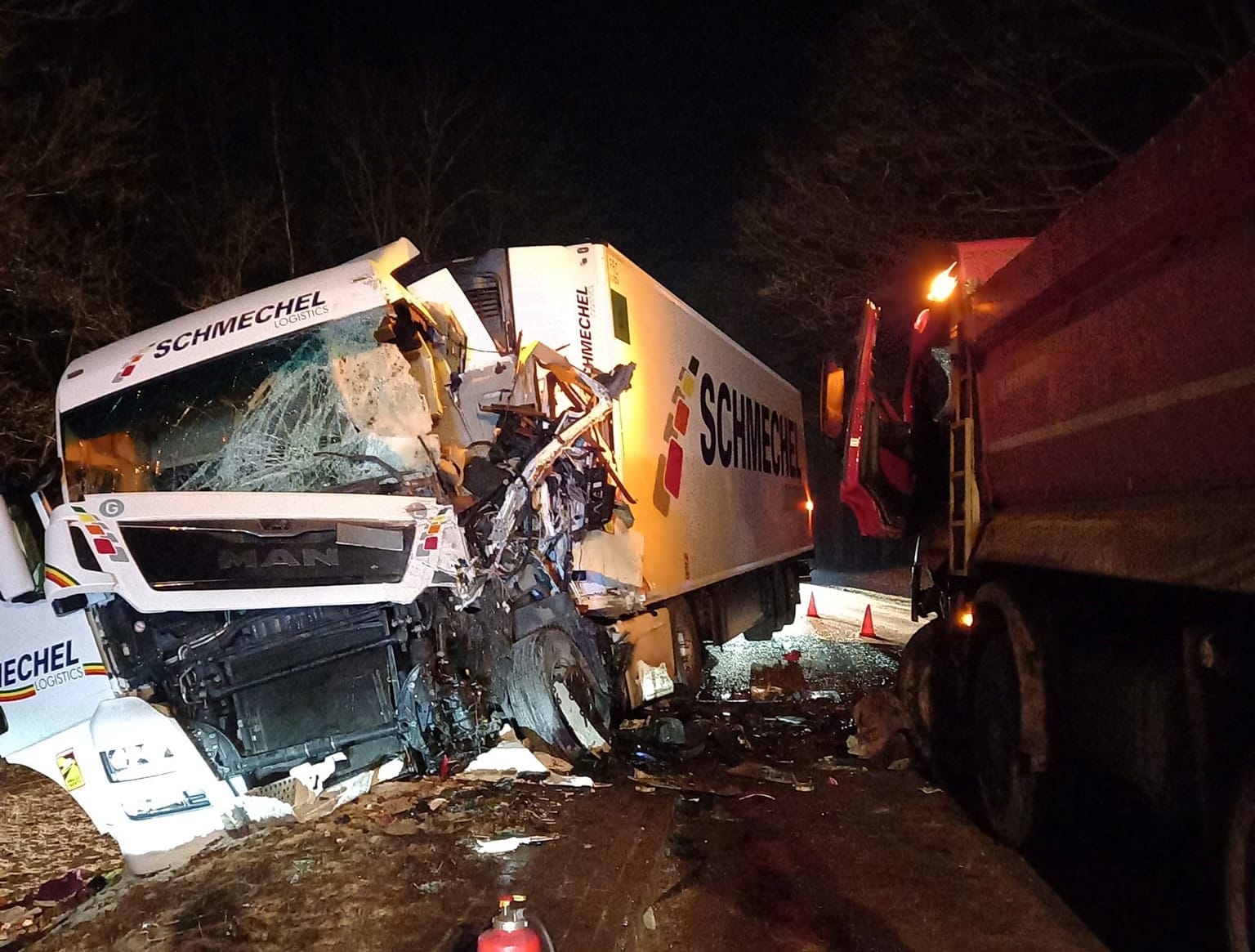 Zderzenie dwóch ciężarówek Man i ciągnika rolniczego wypadek Wiadomości, Olsztyn