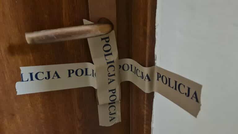 Przerażająca zbrodnia na osiedlu. To już druga ofiara zabójcy