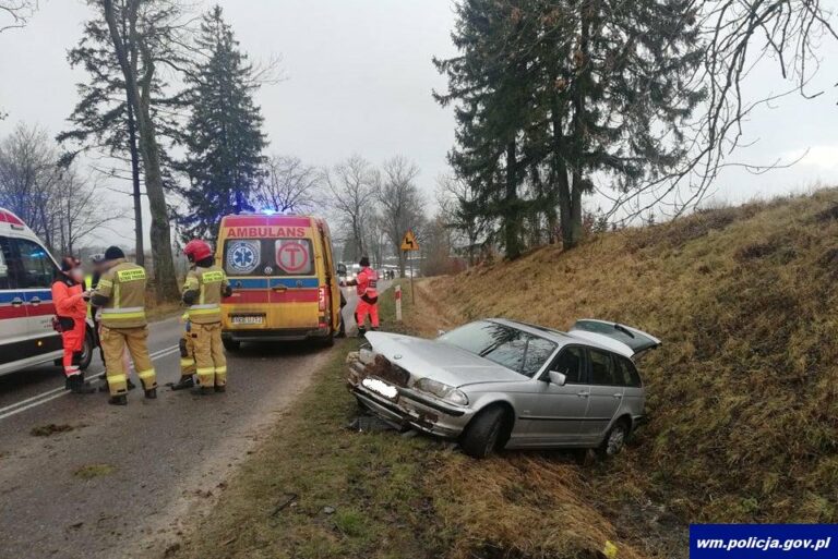 W wypadku BMW ucierpiała dwójka dzieci i kierująca autem kobieta