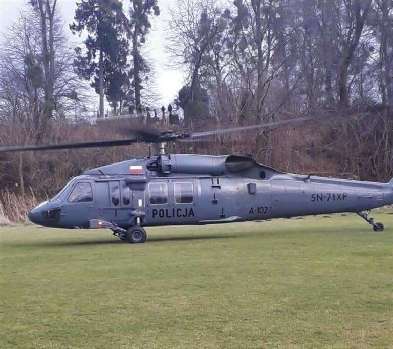 Trwa wielka akcja olsztyńskiej policji. Do działań wykorzystany został Black Hawk