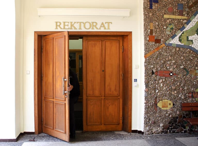 Dramatyczny apel student&oacute;w do rektora UWM. Masowo podpisują petycję