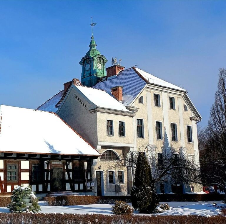 Propaganda PRL na wystawie w Muzeum w Mrągowie