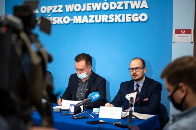 Pracownicy nie porozumieli się z prezydentem. Sp&oacute;r o płace wszedł w fazę mediacji