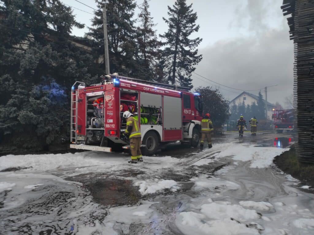 Pożar w zakładzie produkującym trumny pożar Braniewo, Wiadomości