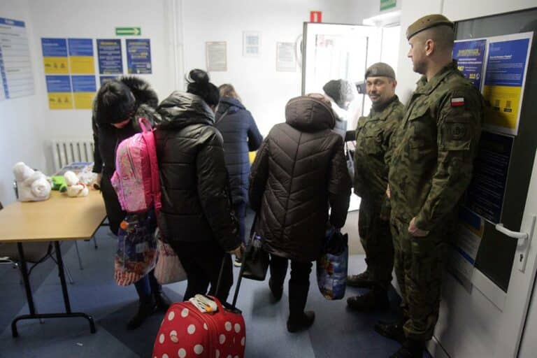 Jak to wygląda w Olsztynie? Pomoc Ukraińcom niesiona przez urzędy, instytucje i osoby prywatne