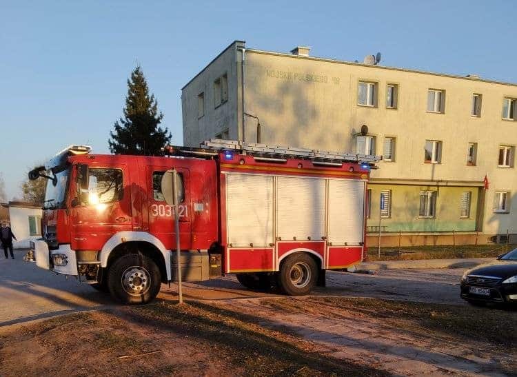 Chłopcy byli sami w domu, podpalili kosz pożar Olsztyn, Wiadomości, zPAP