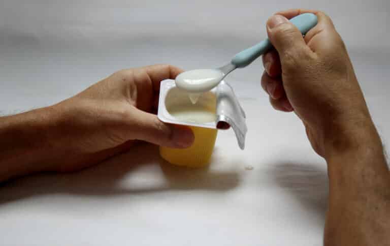 Znany producent jogurtów zostaje w Rosji. Wyjaśnienia prezesa szokują