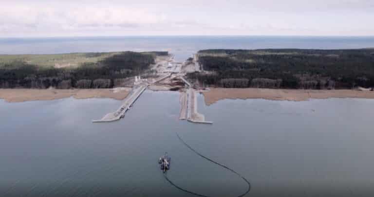 Adamczyk o inwestycji przez Mierzeję: jej wagę rozumiemy szczególnie w dobie inwazji Rosji na Ukrainę