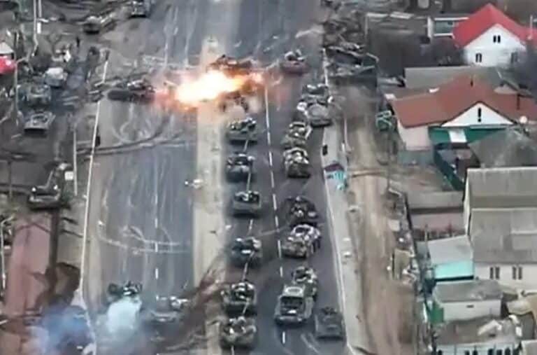 Niesamowite nagranie. Ukraińcy zrobili masakrę rosyjskich czołgów