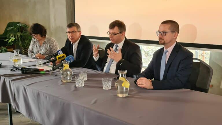 Wojewoda i Bank Żywności: trzeba przygotować uchodźc&oacute;w do wejścia na rynek pracy