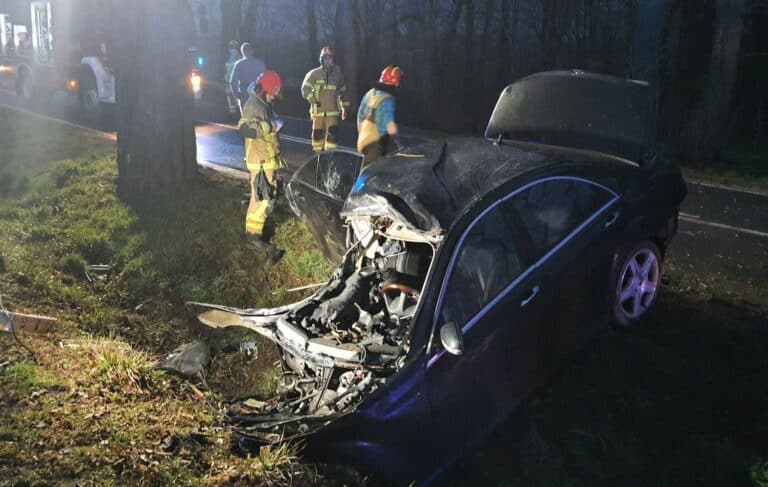 Tragiczny wypadek. Dwóch mężczyzn w wyniku poniesionych obrażeń zmarło