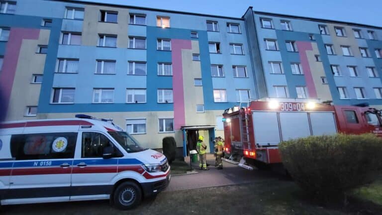 Wybuch w mieszkaniu ranił mężczyznę i uszkodził telewizor