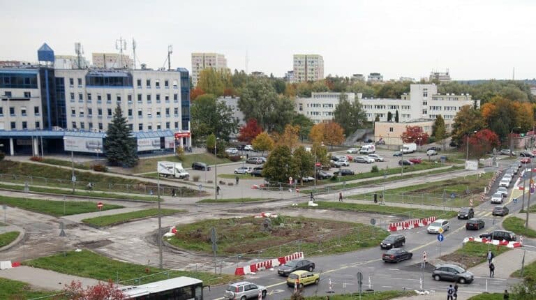 Deweloper użyczył biurowiec na potrzeby mieszkalne Ukraińc&oacute;w