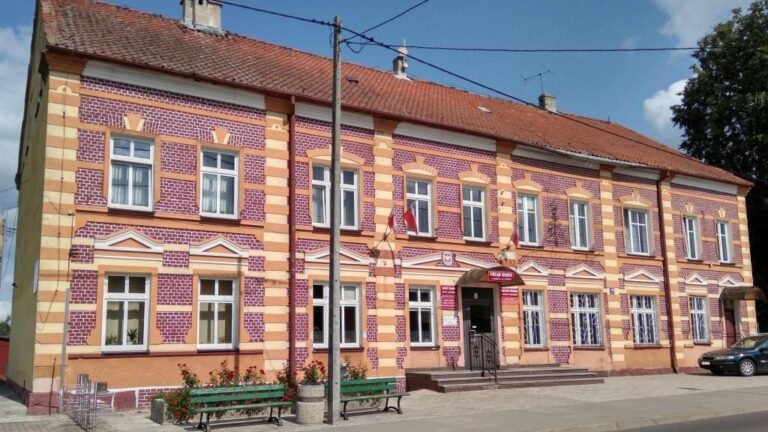 Budynek urzędu gminy w Baniach Mazurskich wpisany do rejestru zabytków