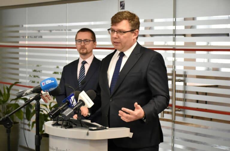 Ponad 32 mln zł przekazano samorządom na zadania związane z przyjęciem uchodźc&oacute;w