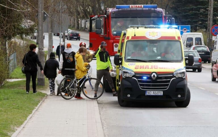 6-letnia dziewczynka zjechał z chodnika na ruchliwą ulicę. Skończyło się to fatalnie