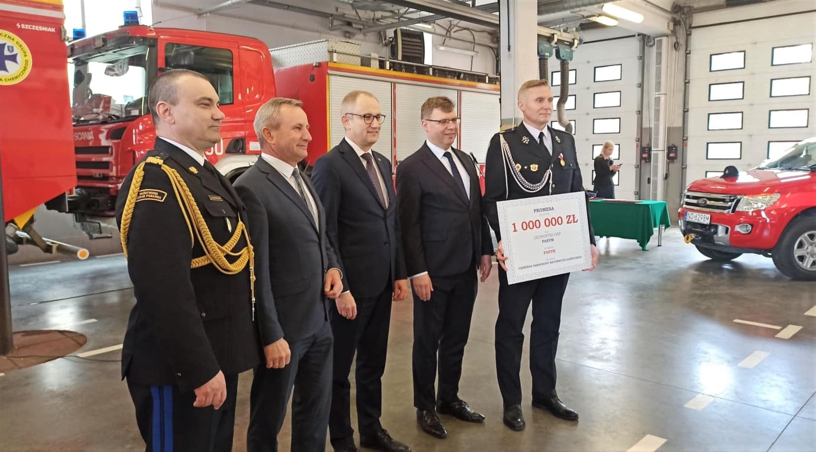 19 samorządów z dofinansowaniem nowych aut dla strażaków straż pożarna Wiadomości